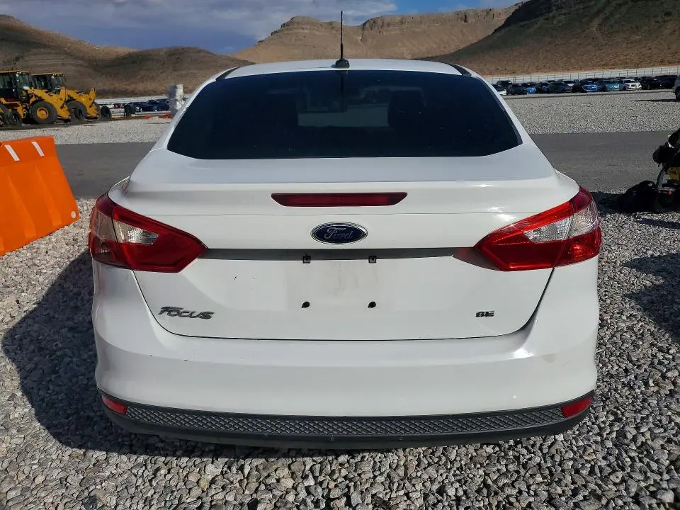 2012 FORD FOCUS SE  