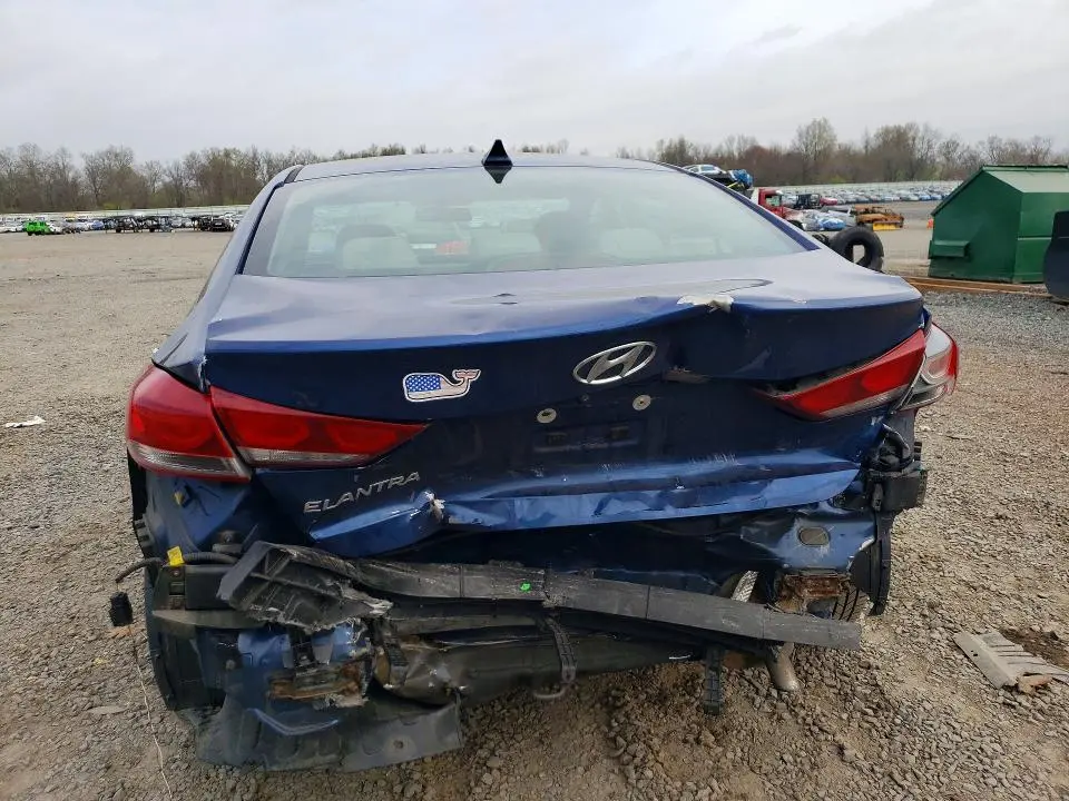 2017 HYUNDAI ELANTRA SE  