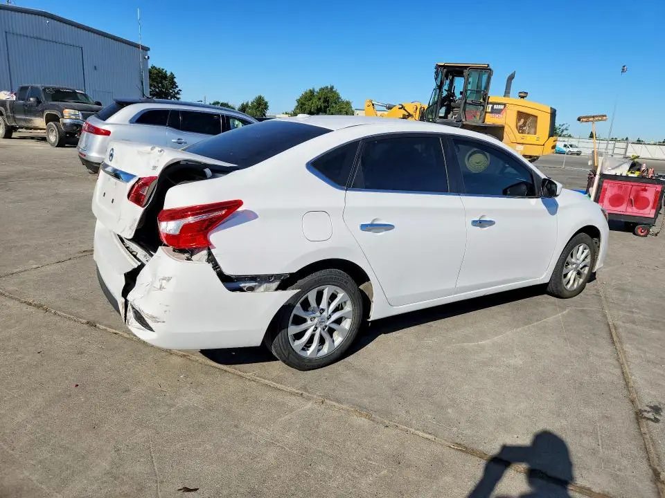 2019 NISSAN SENTRA SV  