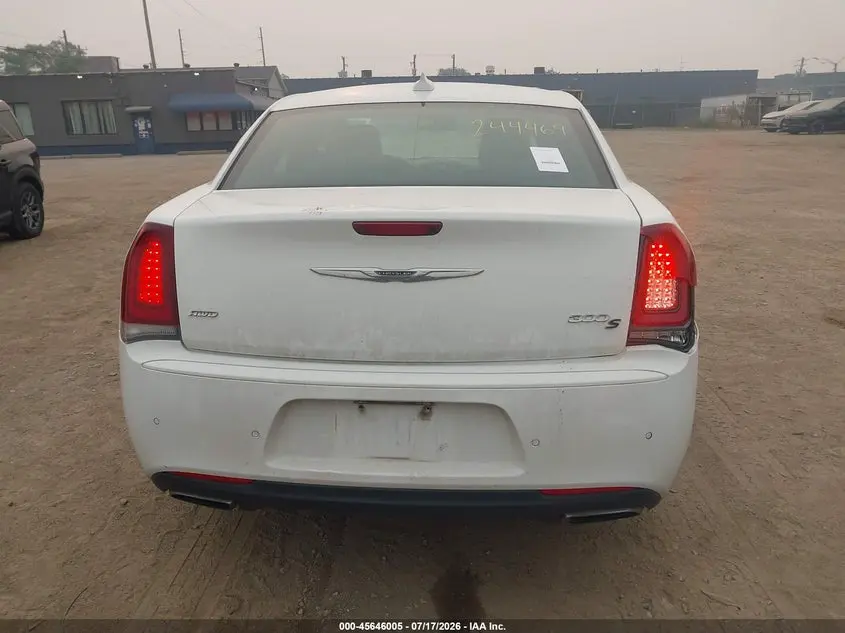 2016 CHRYSLER 300  