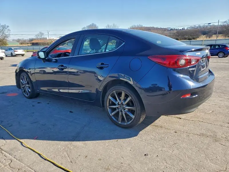 2018 MAZDA 3 TOURING  