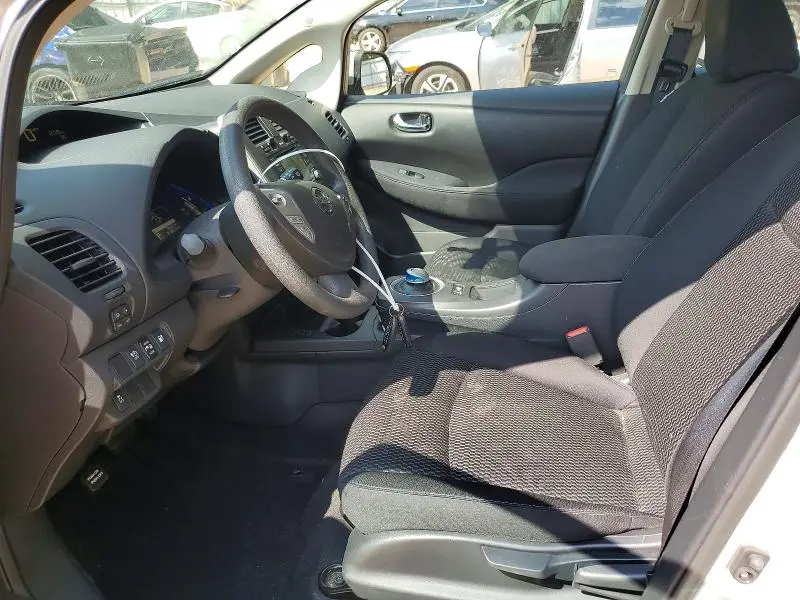 2017 NISSAN LEAF S  