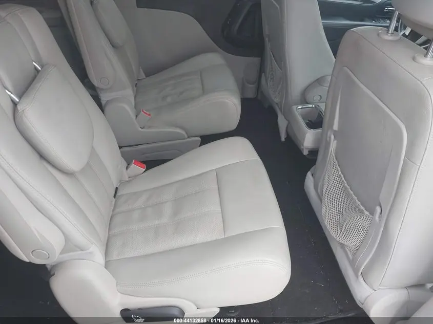 2016 CHRYSLER TOWN & COUNTRY TOURING-L ANNIVERSARY EDITION