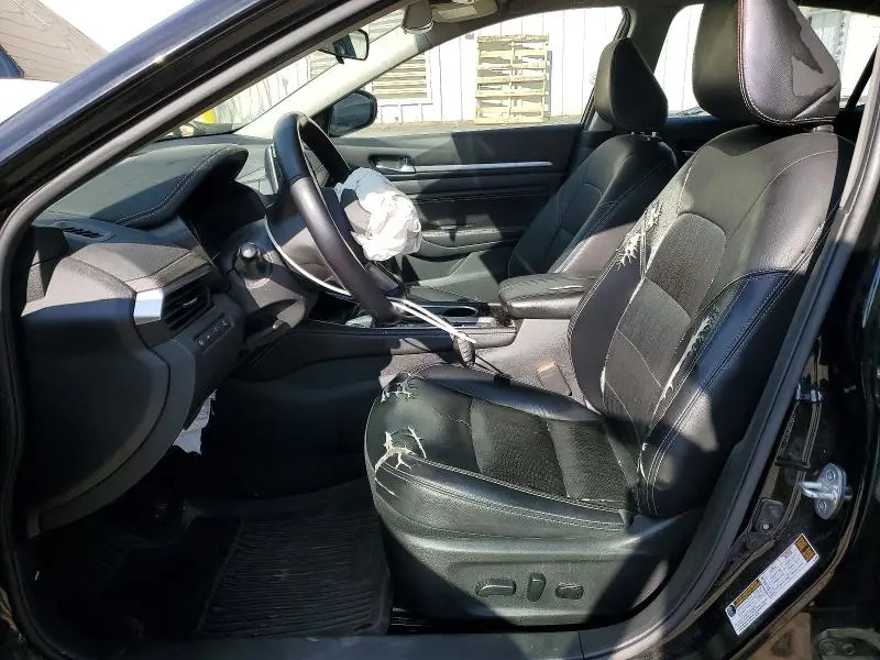 2021 NISSAN ALTIMA SL  