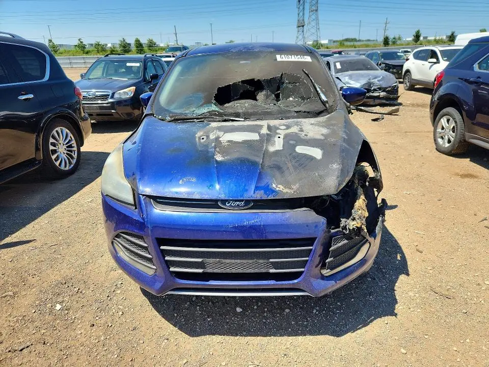 2016 FORD ESCAPE SE  