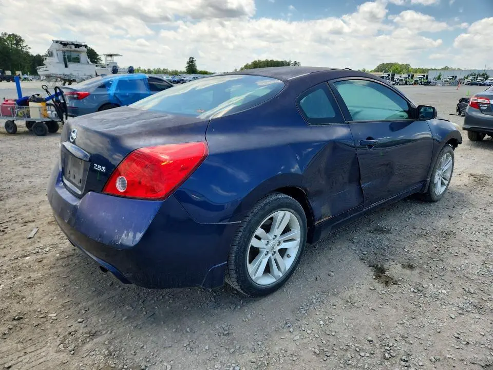 2010 NISSAN ALTIMA S  
