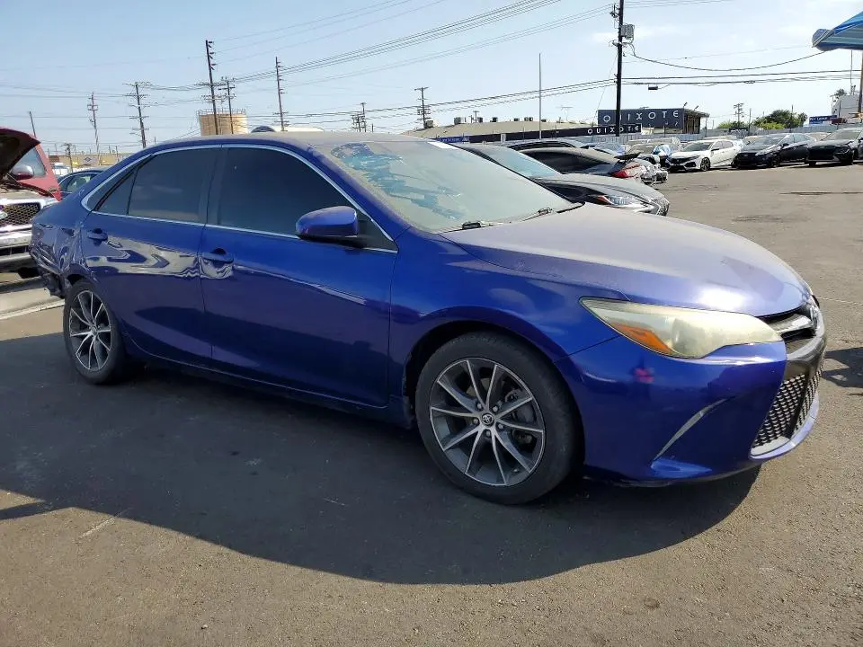 2015 TOYOTA CAMRY XSE  