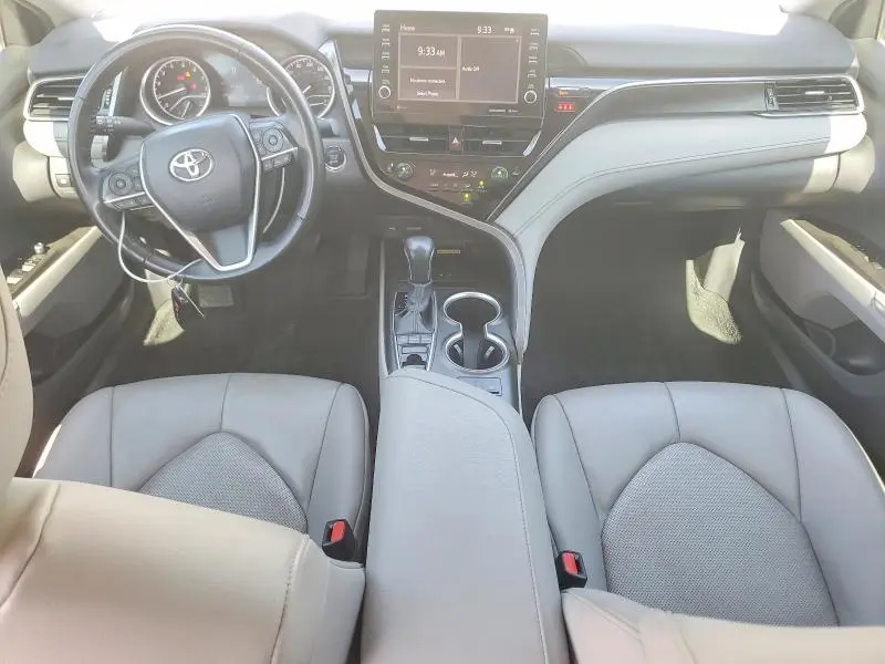 2023 TOYOTA CAMRY XLE  