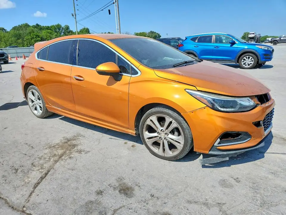 2017 CHEVROLET CRUZE   