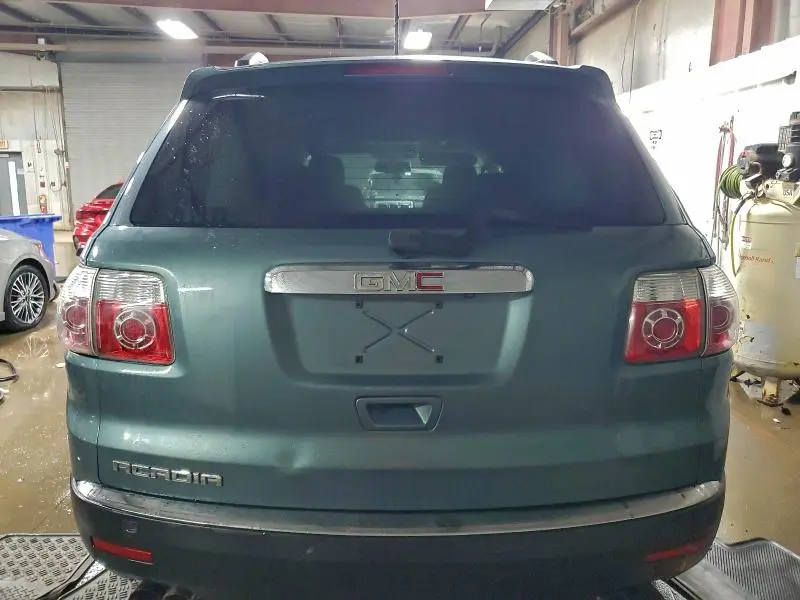 2010 GMC ACADIA SLE  