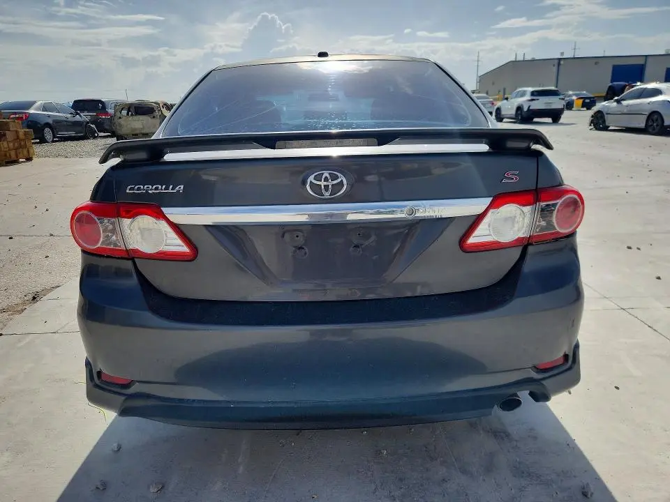 2011 TOYOTA COROLLA S  
