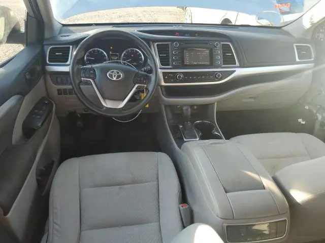 2018 TOYOTA HIGHLANDER LE  
