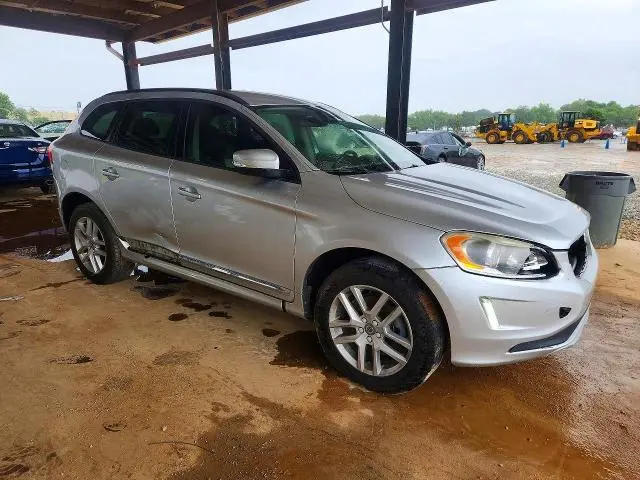 2017 VOLVO XC60 T5  