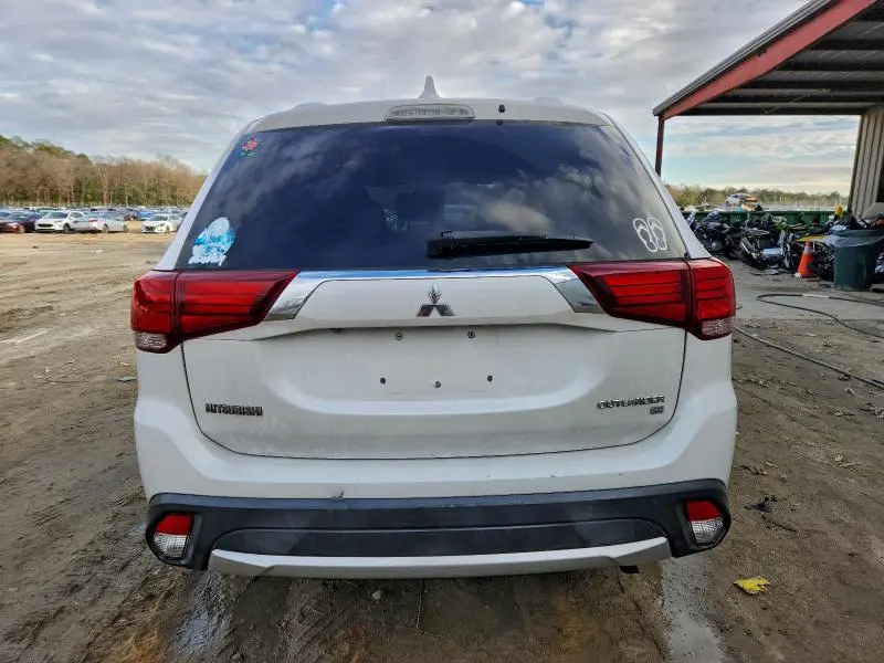 2018 MITSUBISHI OUTLANDER SE  