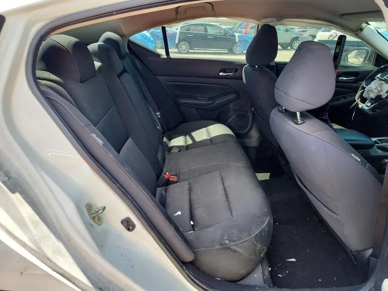 2019 NISSAN ALTIMA S  
