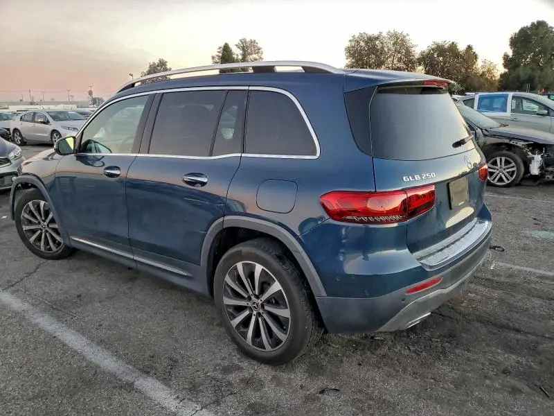 2022 MERCEDES-BENZ GLB 250  