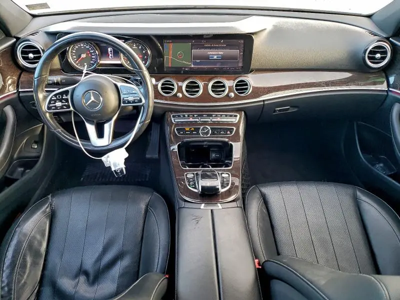 2019 MERCEDES-BENZ E 300  