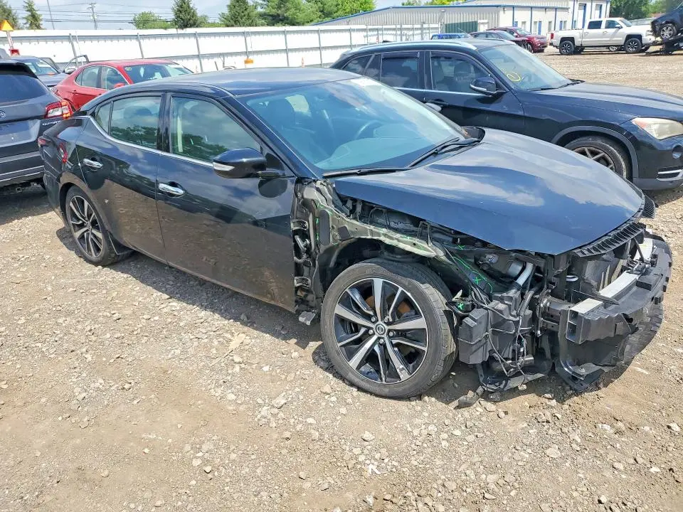 2021 NISSAN MAXIMA SV  
