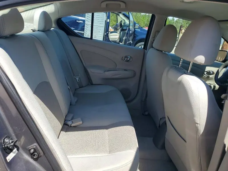 2015 NISSAN VERSA 1.6 SV  