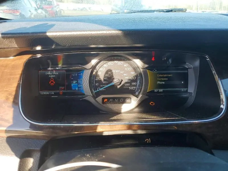 2015 FORD TAURUS LIMITED  