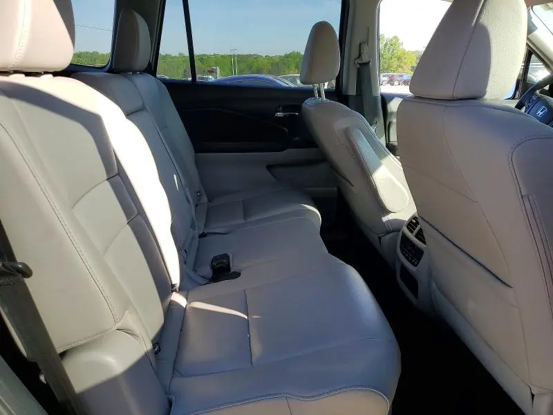 2016 HONDA PILOT EXLN  