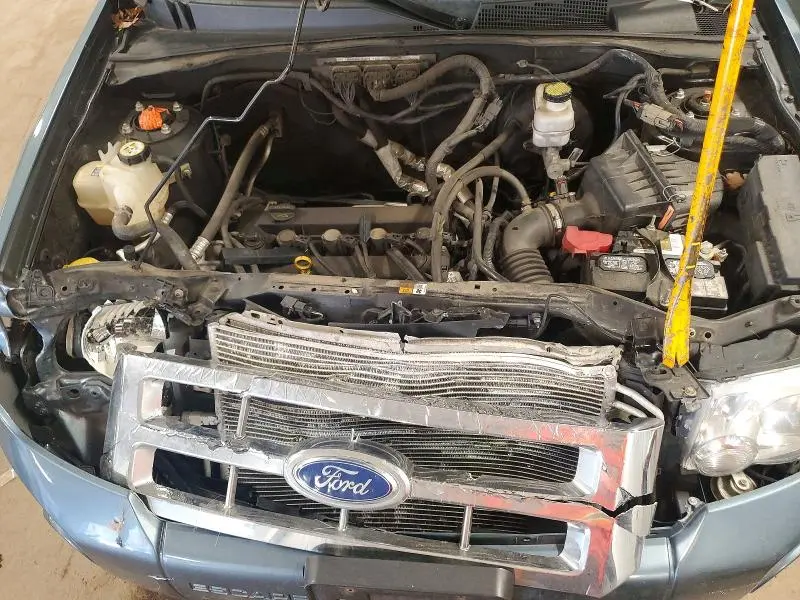 2011 FORD ESCAPE XLS  