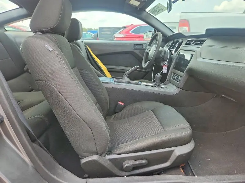 2010 FORD MUSTANG   