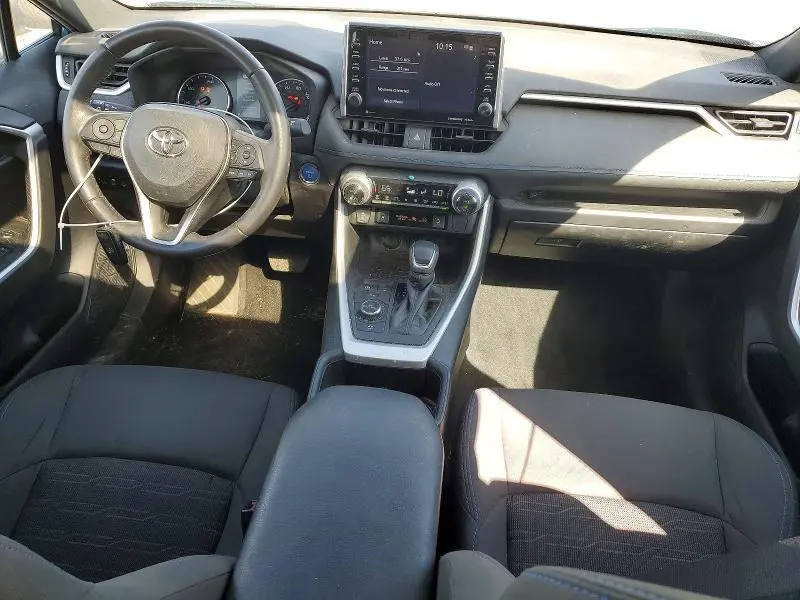 2022 TOYOTA RAV4 SE  