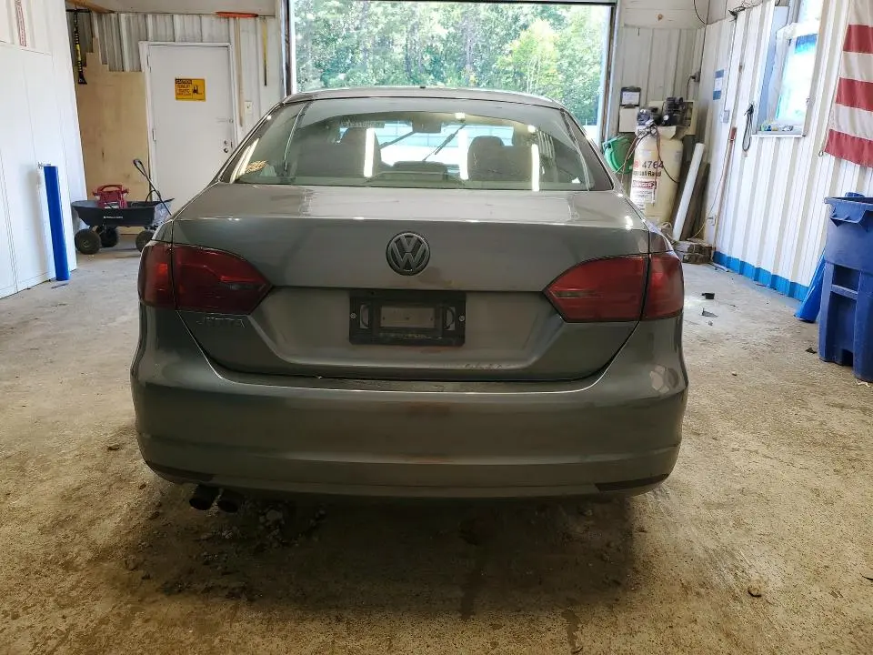 2014 VOLKSWAGEN JETTA BASE  