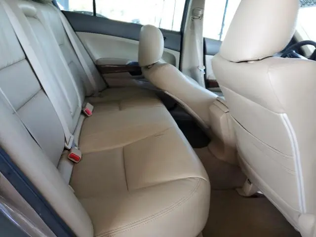 2010 HONDA ACCORD LX  