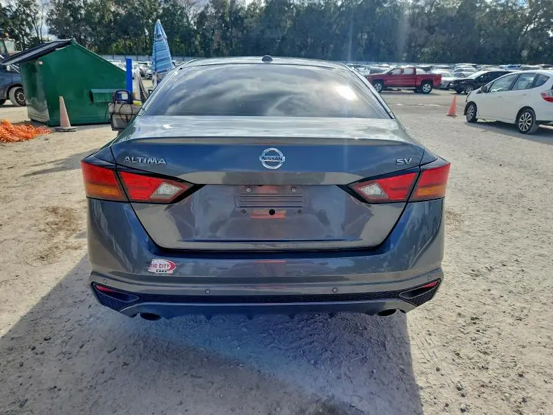 2019 NISSAN ALTIMA SV  