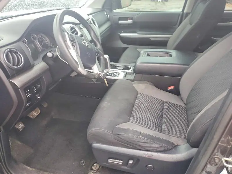 2016 TOYOTA TUNDRA SR5  