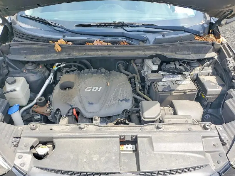 2015 HYUNDAI TUCSON SE  