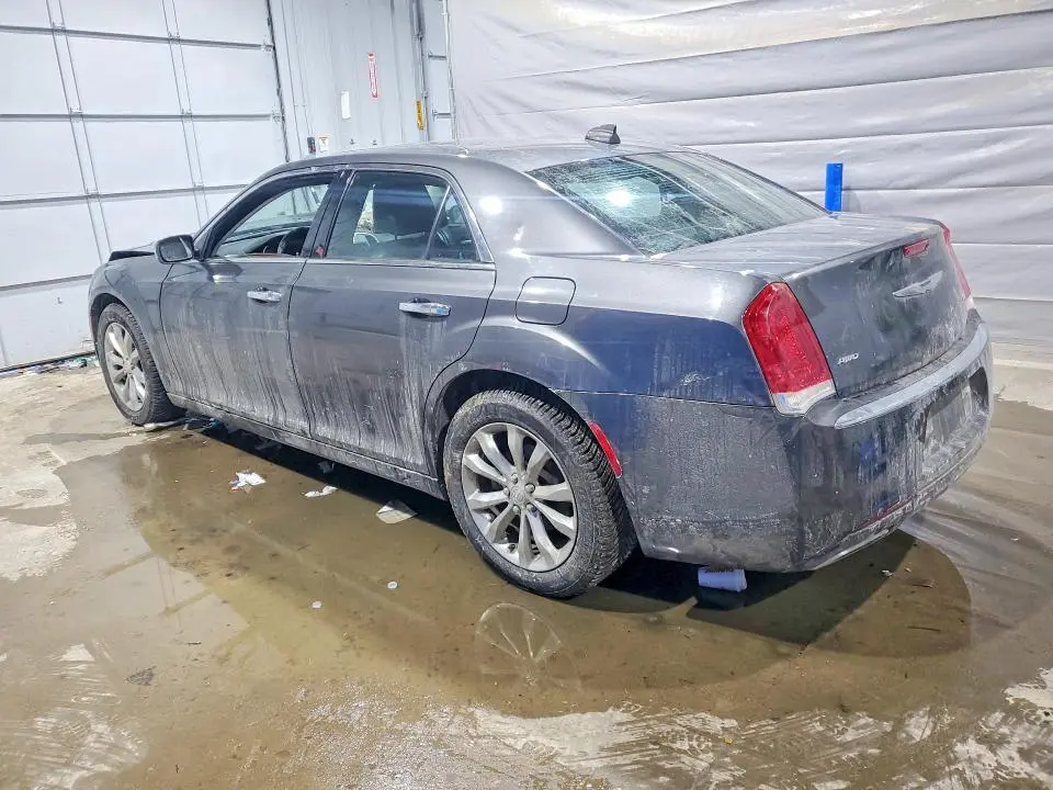2017 CHRYSLER 300C   