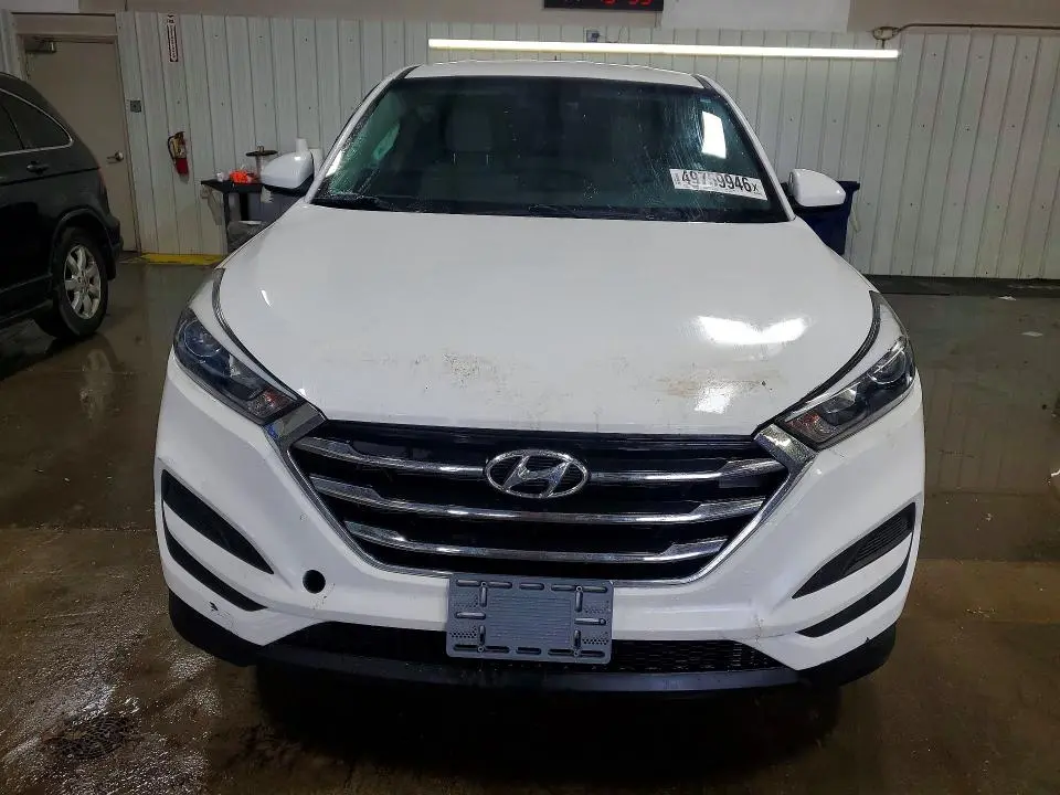 2018 HYUNDAI TUCSON SE  
