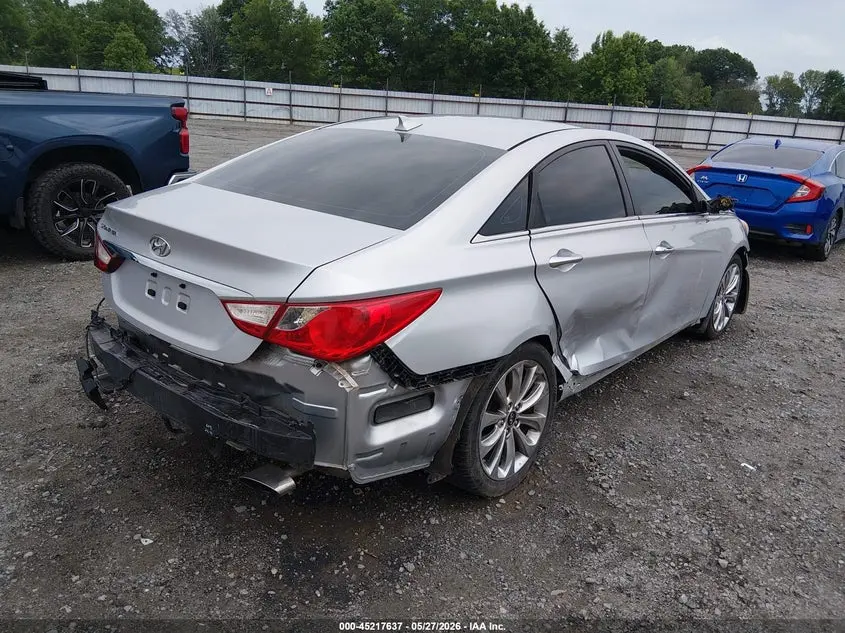 2013 HYUNDAI SONATA SE