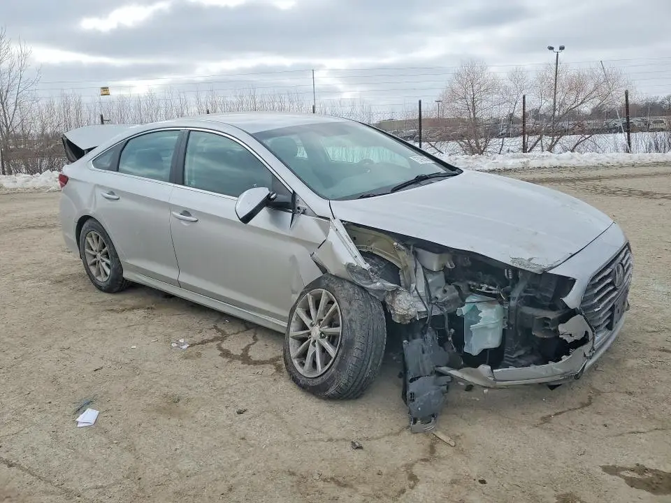 2019 HYUNDAI SONATA SE  