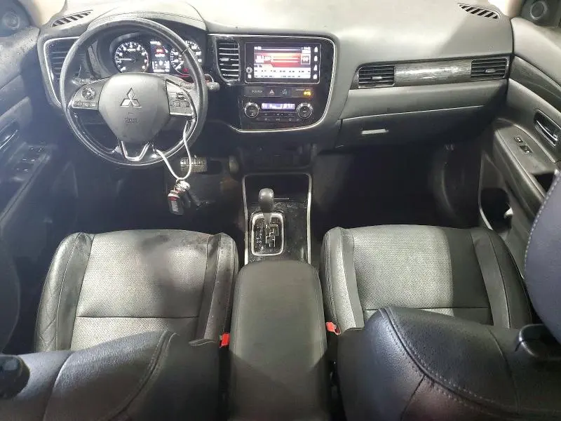 2017 MITSUBISHI OUTLANDER SE  