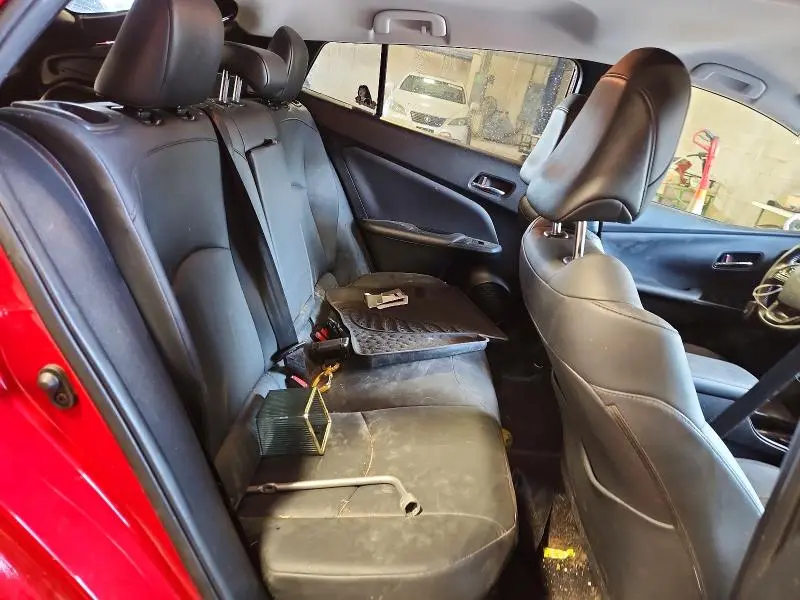 2019 TOYOTA PRIUS XLE AWD-E  