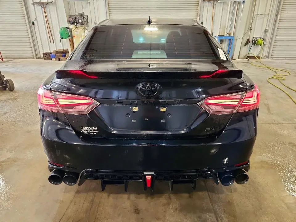 2020 TOYOTA CAMRY SE NIGHTSHADE  