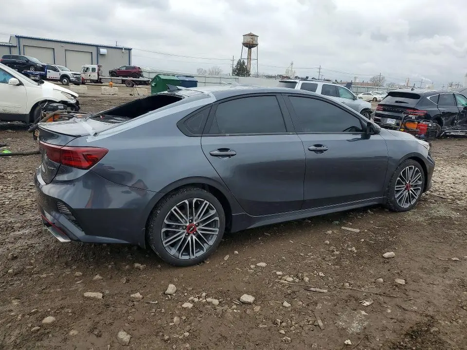 2022 KIA FORTE GT  