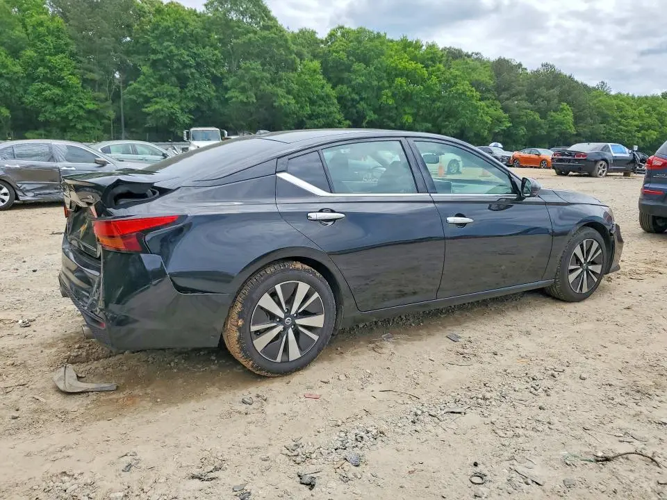 2019 NISSAN ALTIMA SL  