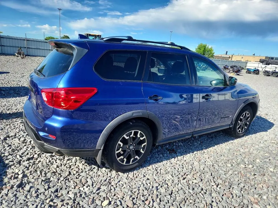 2020 NISSAN PATHFINDER SV  
