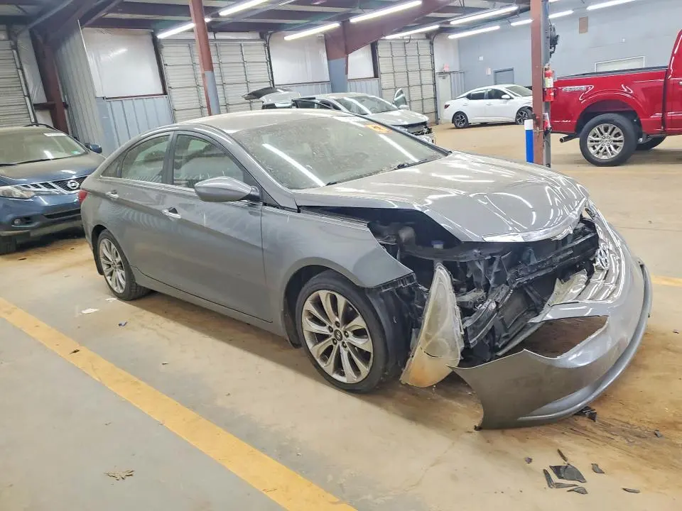 2013 HYUNDAI SONATA SE  