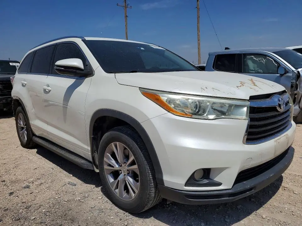 2014 TOYOTA HIGHLANDER XLE  