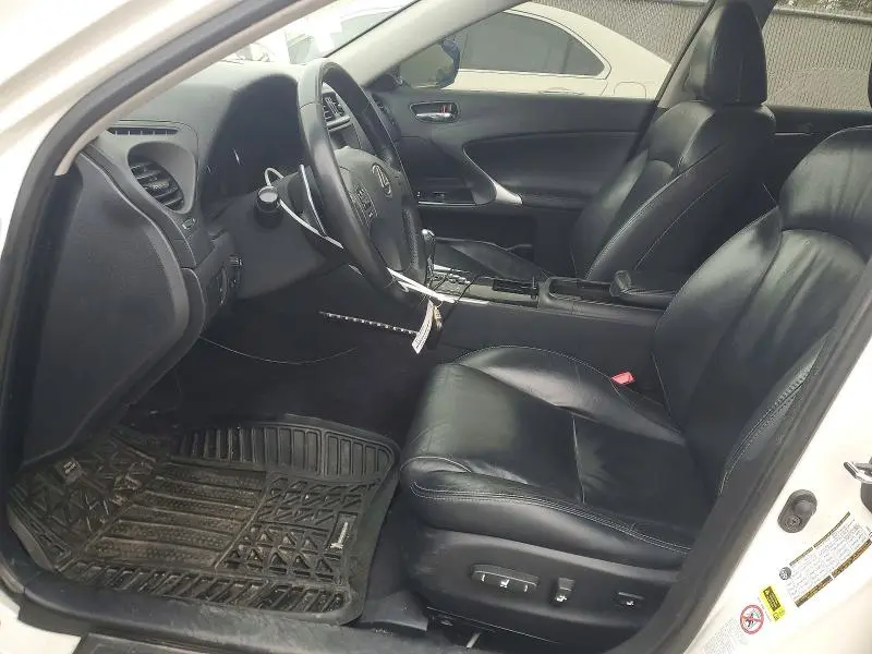 2011 LEXUS IS 250  