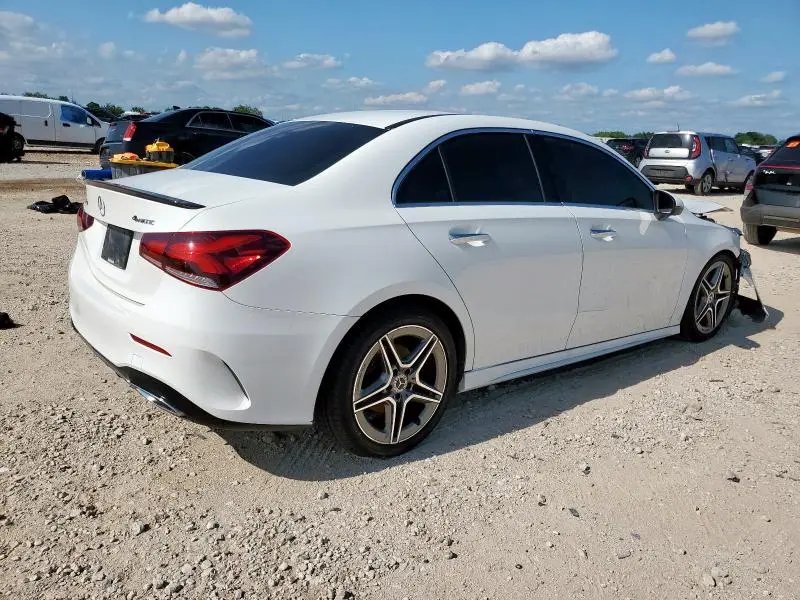 2019 MERCEDES-BENZ A 220 4MATIC  