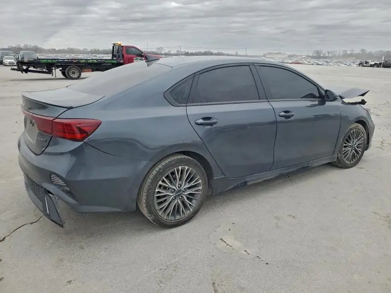 2024 KIA FORTE GT LINE  