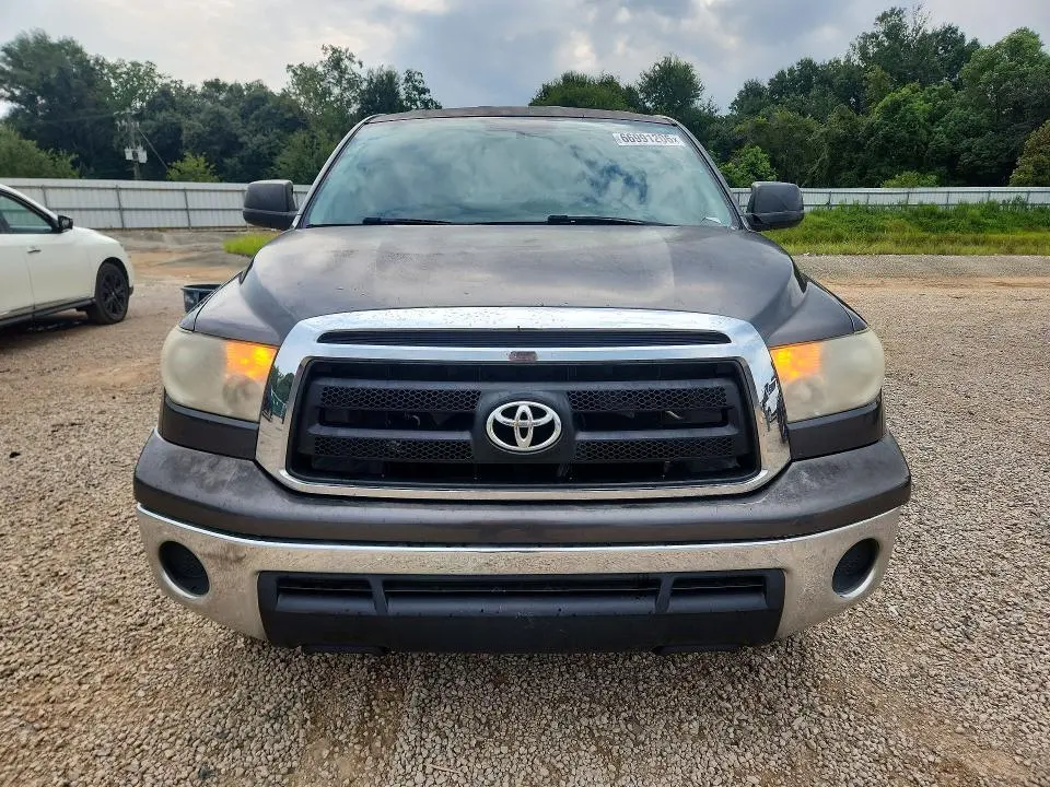 2013 TOYOTA TUNDRA DOUBLE CAB SR5  