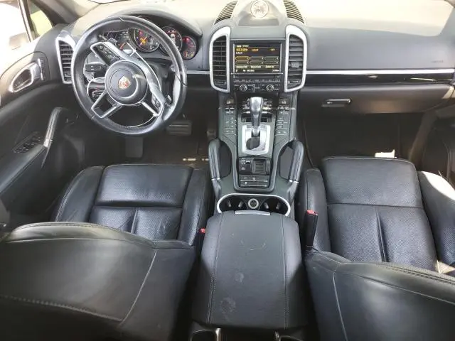 2016 PORSCHE CAYENNE   